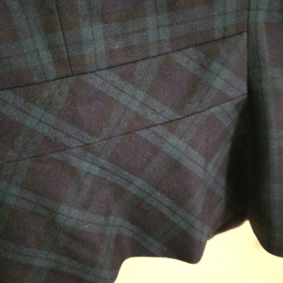 Talbots Black Watch Plaid Velvet Collar/ Buttons Peplum Back Wool Blend Size 4 - Picture 7 of 9